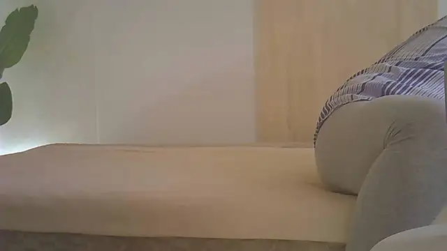 kyono-iyashi online show from 04-19-26, 02:49