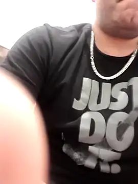 Snapshot of mrmav6969 chatting on 12-04-25, 09:51 mrmav6969 online show from 12-04-25, 09:51