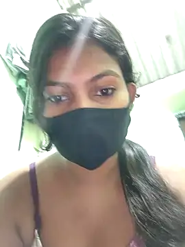 Snapshot of Hot-Bidhika chatting on 12-04-25, 06:16 Hot-Bidhika online show from 12-04-25, 06:16