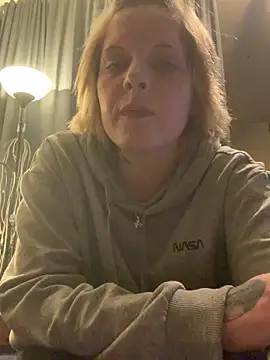 Tiffy90 online show from 12-16-25, 09:31