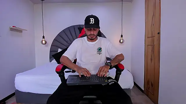 MatthewCullen online show from 01-16-26, 08:13