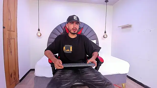 MatthewCullen online show from 02-03-26, 07:41