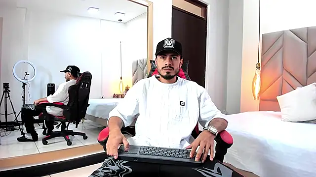 MatthewCullen online show from 04-20-26, 09:05