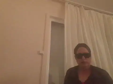 Snapshot of seksialev chatting on 11-27-25, 08:33 seksialev online show from 11-27-25, 08:33