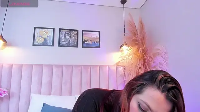 Snapshot of Nina_Rouse_ chatting on 12-03-25, 12:14 Nina Rouse online show from 12-03-25, 12:14