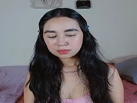 Snapshot of SiennaLorens chatting on 08-01-26, 12:10 SiennaLorens online show from 08-01-26, 12:10