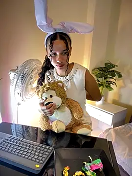 Snapshot of ZoeyFierce chatting on 11-29-25, 02:42 ZoeyFierce online show from 11-29-25, 02:42