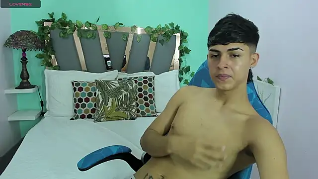 Ethan Jamees online show from 03-06-26, 03:52