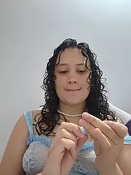 Snapshot of Alana_444 chatting on 07-01-26, 03:08 Alana 444 online show from 07-01-26, 03:08