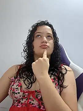 Snapshot of Alana_444 chatting on 08-02-26, 04:33 Alana 444 online show from 08-02-26, 04:33