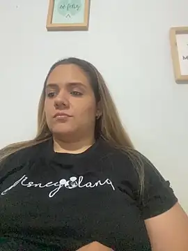 Snapshot of LoreinnFox chatting on 04-19-26, 08:22 LoreinnFox online show from 04-19-26, 08:22