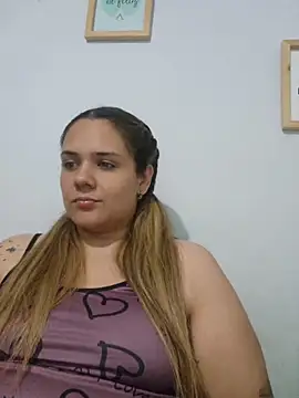 Snapshot of LoreinnFox chatting on 05-02-26, 03:55 LoreinnFox online show from 05-02-26, 03:55