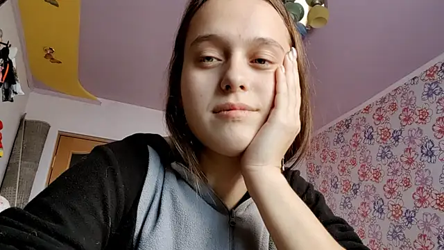 SophieHazely online show from 12-05-25, 01:36