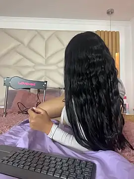 coraline vera online show from 04-23-26, 06:54