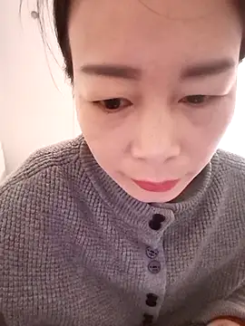 Snapshot of mimi2052 chatting on 03-05-26, 02:18 mimi2052 online show from 03-05-26, 02:18