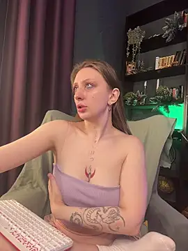 Snapshot of Helga_vibe chatting on 12-16-25, 07:13 Helga vibe online show from 12-16-25, 07:13