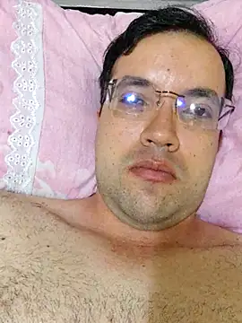 Snapshot of Silvakkfitk chatting on 12-02-25, 12:16 Silvakkfitk online show from 12-02-25, 12:16