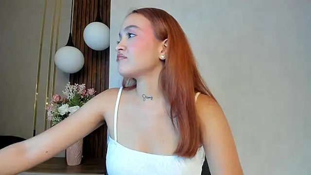 Snapshot of AliceHills_ chatting on 12-05-25, 12:25 AliceHills online show from 12-05-25, 12:25