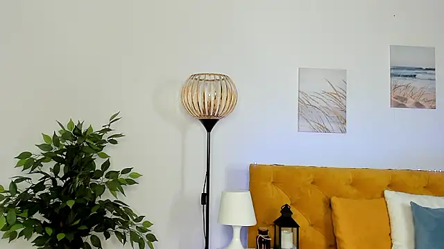 Snapshot of Vonen_Ray chatting on 02-09-26, 09:35 Vonen Ray online show from 02-09-26, 09:35