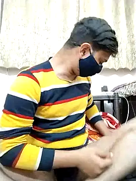 Snapshot of samnick4321 chatting on 12-03-25, 11:30 samnick4321 online show from 12-03-25, 11:30