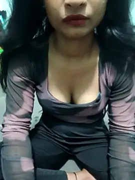 Zoyaa-Zubair online show from 04-23-26, 06:10