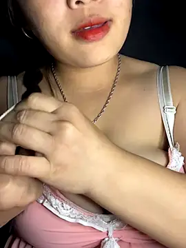 Snapshot of Mailyysa chatting on 12-02-25, 02:17 Mailyysa online show from 12-02-25, 02:17