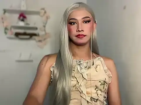 asiantwink0000 online show from 06-10-26, 12:00