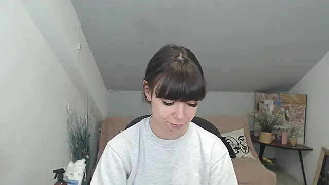 Snapshot of MayaWill chatting on 12-04-25, 12:58 MayaWill online show from 12-04-25, 12:58