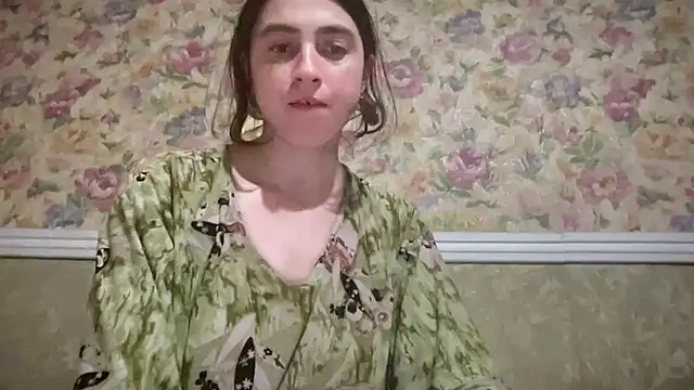 Snapshot of Aphr0ditee chatting on 07-18-26, 06:01 Aphr0ditee online show from 07-18-26, 06:01