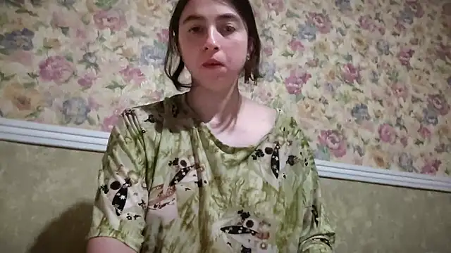 Snapshot of Aphr0ditee chatting on 07-24-26, 06:17 Aphr0ditee online show from 07-24-26, 06:17