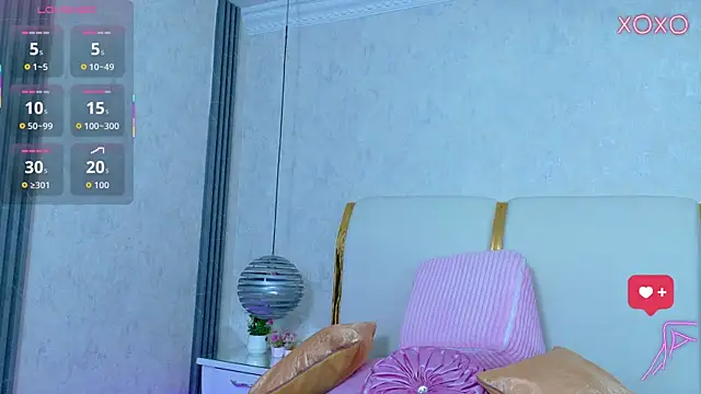 MoliBunny online show from 06-12-26, 04:44