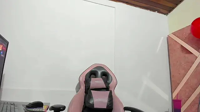 Valeria gil  online show from 02-15-26, 03:25