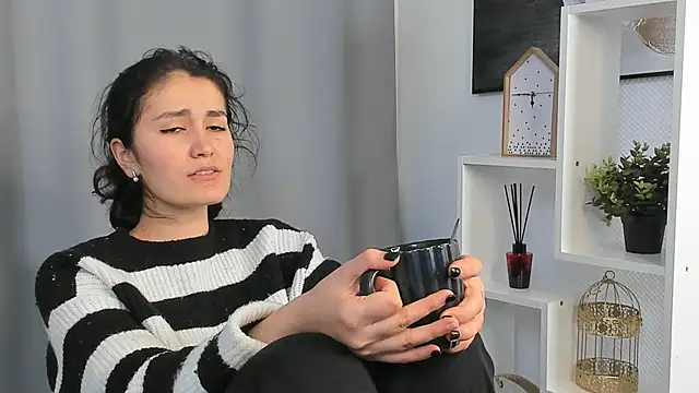 Snapshot of GilmaFaurot chatting on 11-29-25, 02:42 GilmaFaurot online show from 11-29-25, 02:42