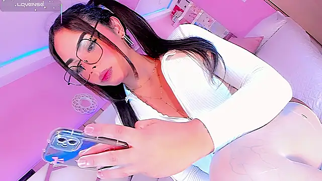 ShantyMiilan online show from 02-18-26, 05:03