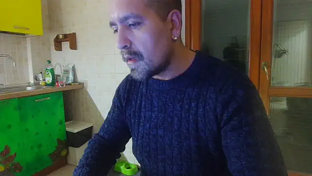 Snapshot of AMIRDIB2025 chatting on 12-15-25, 03:11 AMIRDIB2025 online show from 12-15-25, 03:11