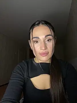 MonikaSi online show from 12-17-25, 07:53