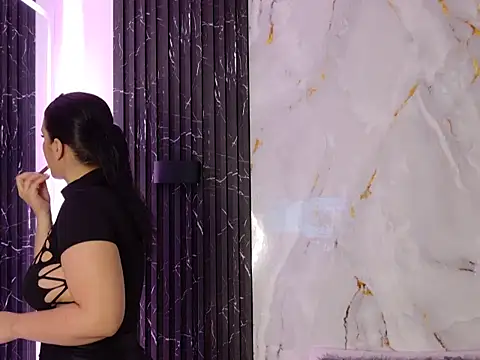 Snapshot of ChloeHolmes chatting on 02-12-26, 10:21 ChloeHolmes online show from 02-12-26, 10:21