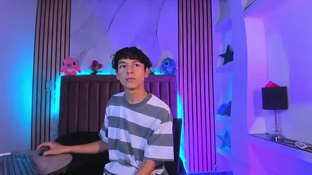 SthepanodiMonaco online show from 01-07-26, 07:27