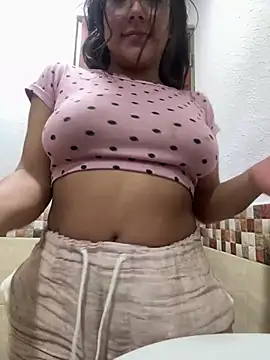 Snapshot of Dafne_se chatting on 07-18-26, 02:38 Dafne se online show from 07-18-26, 02:38