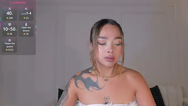 Snapshot of AmbarOwens chatting on 12-03-25, 04:42 AmbarOwens online show from 12-03-25, 04:42