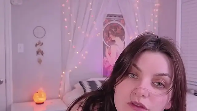 LysandraLace online show from 03-23-26, 02:26