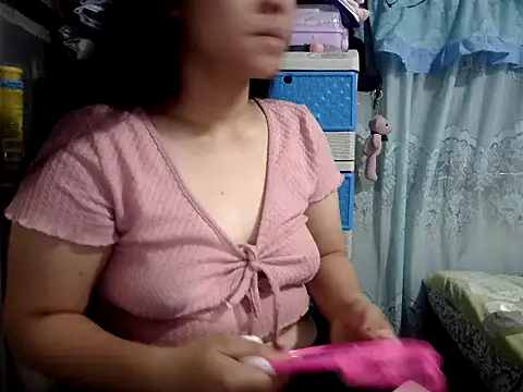 xxdreamgirl69 online show from 04-05-26, 10:07