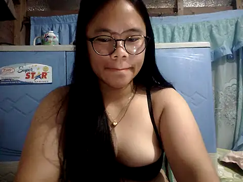 Snapshot of xxdreamgirl69 chatting on 07-04-26, 01:12 xxdreamgirl69 online show from 07-04-26, 01:12