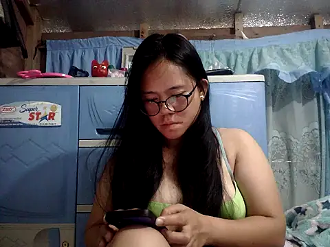Snapshot of xxdreamgirl69 chatting on 07-17-26, 12:39 xxdreamgirl69 online show from 07-17-26, 12:39