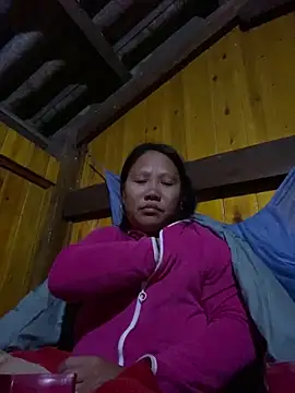 Snapshot of LeoPet2x chatting on 12-01-25, 12:54 LeoPet2x online show from 12-01-25, 12:54