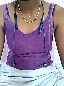 Snapshot of Tamil_Laksh chatting on 12-05-25, 05:49 Tamil Laksh online show from 12-05-25, 05:49