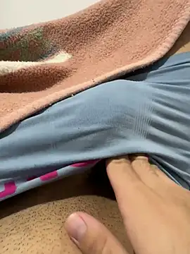 Davisuarez online show from 12-22-25, 01:13