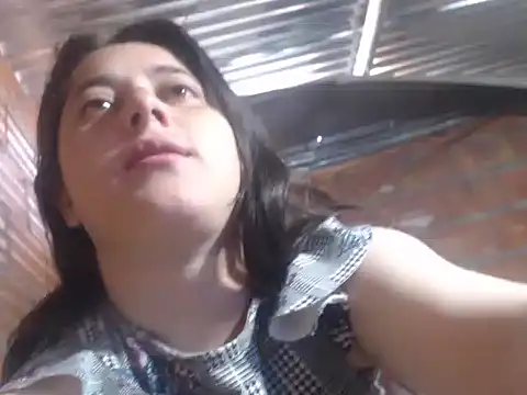 Snapshot of sammyyblondee chatting on 11-30-25, 01:48 sammyyblondee online show from 11-30-25, 01:48