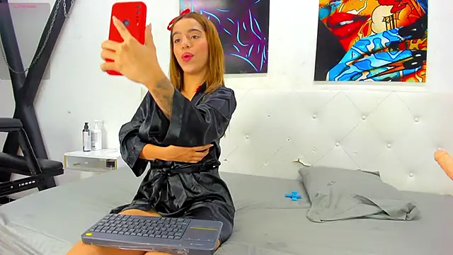 Snapshot of lucy_78_sweet chatting on 12-02-25, 01:28 lucy 78 sweet online show from 12-02-25, 01:28