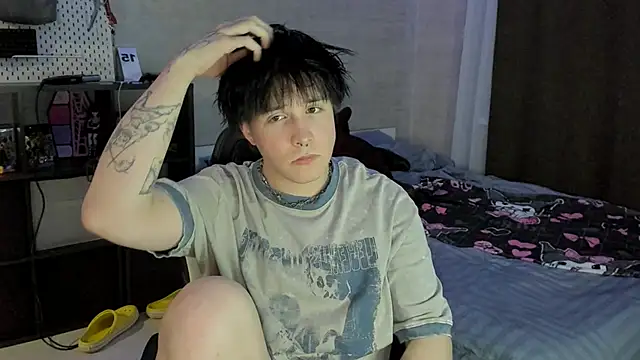 Snapshot of miya_meow_miku chatting on 12-05-25, 05:31 miya meow miku online show from 12-05-25, 05:31